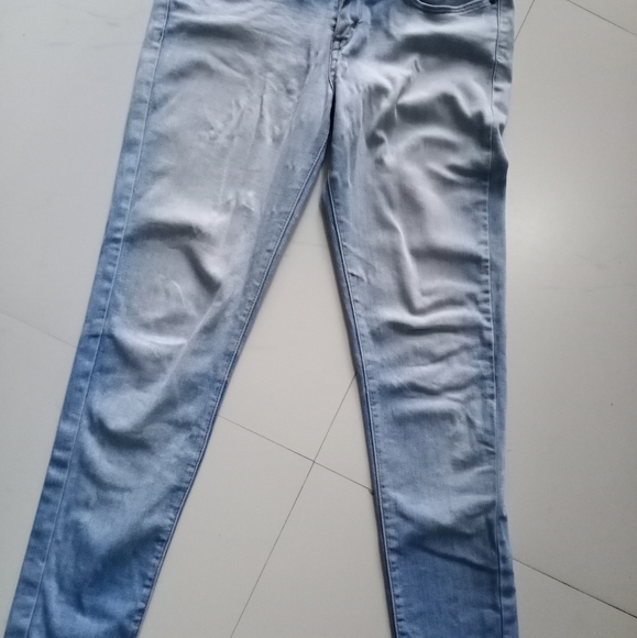 Levis Jeans Ice Blue  Light Color . - Picture 7 of 10